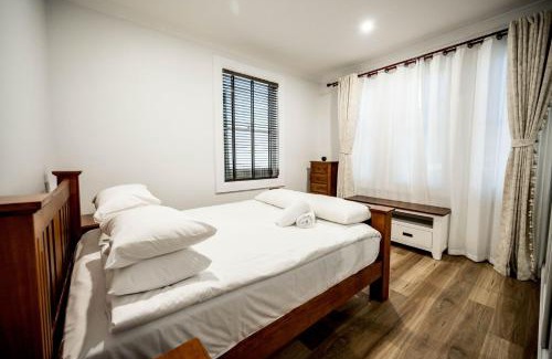 East Tamworth Maison | The Driscoll - Modern Smart Villa
