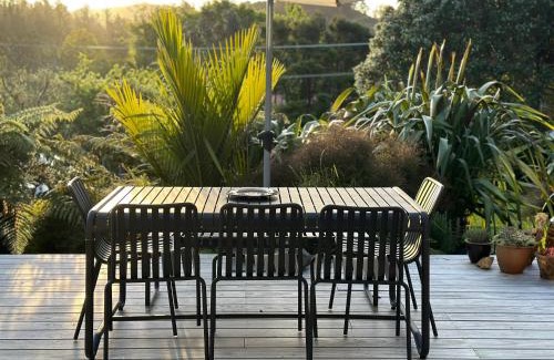 Coromandel Maison | The Driving Creek Cottage