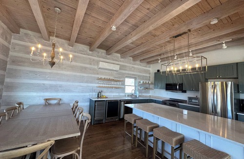 Ocean Bay Park Maison | The Dunes -Oceanfront Renovated Home with Direct Beach Access in OBP. Sleeps 16!