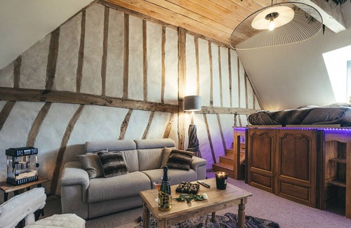 Longmesnil Appartement | Le Duplex de l’Étoile - Home cinéma jacuzzi et sauna en Normandie