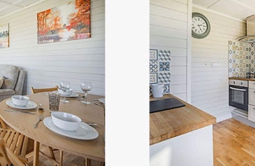 Pentrefelin Maison | The Dutchy is a Dutch Barn Conversion