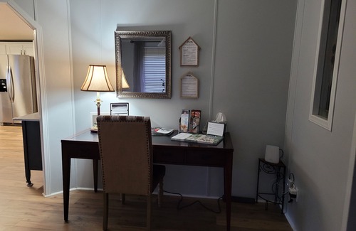 Kedron Maison | The DW - Spacious and Cozy