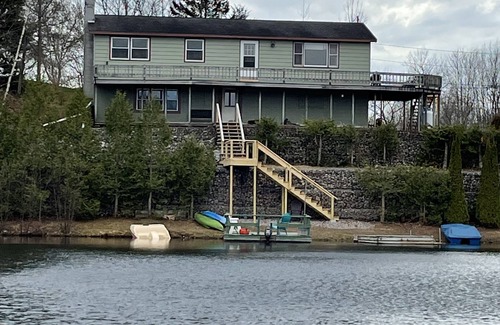 Star Lake Maison | The Eagles Nest Lake House