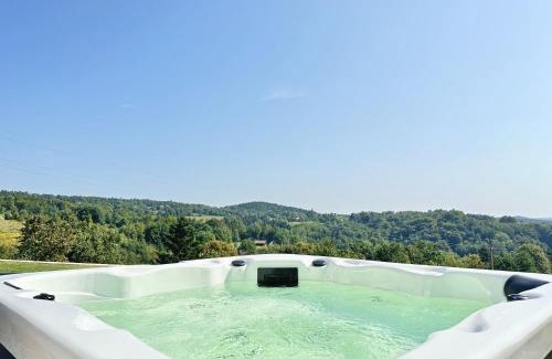 Kobylec Villa | The East House ONE