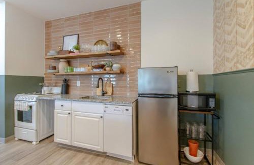 Maxwell Maison | The Eastside Breeze
