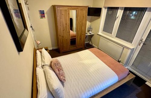 Dysart Hôtel | The Elbow Room
