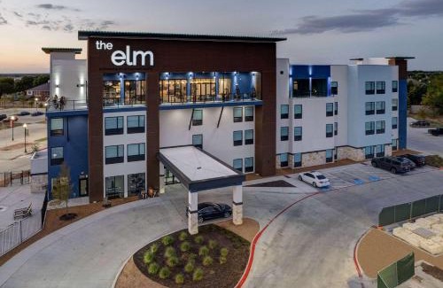 Little Elm Hôtel | The Elm, a Ramada by Wyndham