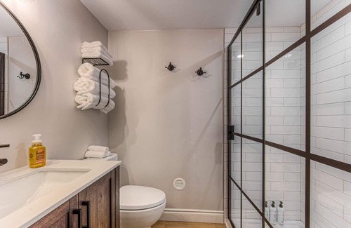 Elora Maison | The Elora Place Guest Suite-one block from Elora's vibrant downtown core!