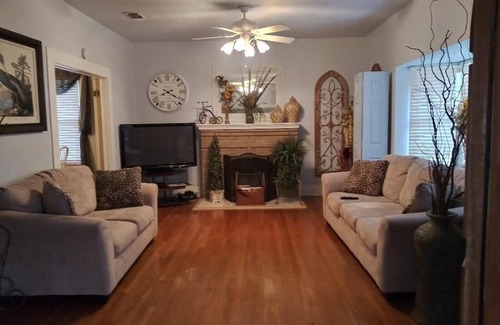 Jefferson Maison | The Empty Nest