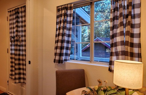 Twin Peaks Cabine | The Enchanted Hideaway at The Twin Peaks Lodge