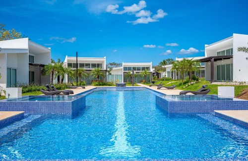 Rio Seco Maison | The Enclave D9