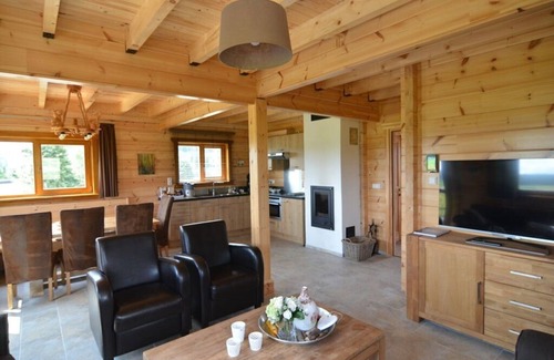 Glindfeld Maison | The energy-efficient log cabin Ecolodge with solar-powered systems breathes a genuine and unique vacation atmosphere, between Winterberg and Willingen!