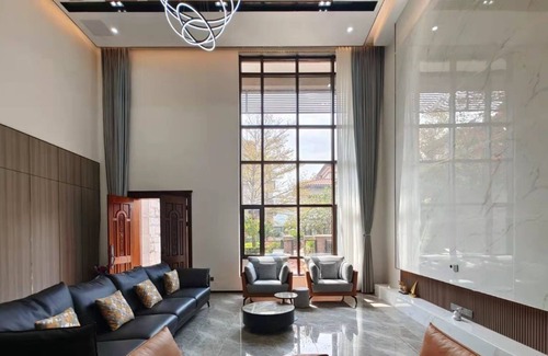 Futian CBD Appartement | The environment next to the park is beautiful