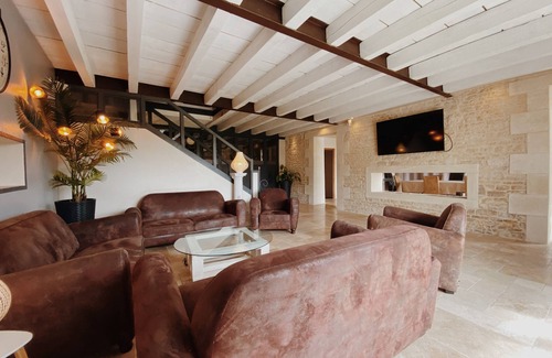 Prisse-la-Charriere Villa | Domaine de Saint Florent - Jusqu'à 12 personnes