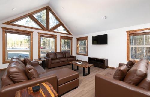 Valemount Maison | The Evergreen Cabin