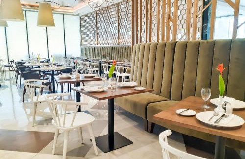 Talon Dos Hôtel | The Excelsior Hotel Las Piñas