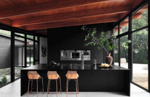 Austin Maison | The Falling Leaves Retreat - A Tranquil Wilderness Estate