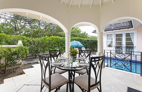 Halcyon Heights Villa | The Falls Villa 1 Meublé avec un style des Caraïbes
