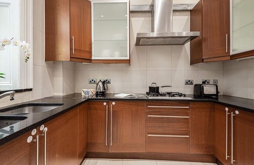 Frognal and Fitzjohns Appartement | The Family Getaway - by Out of Office Lifestyle