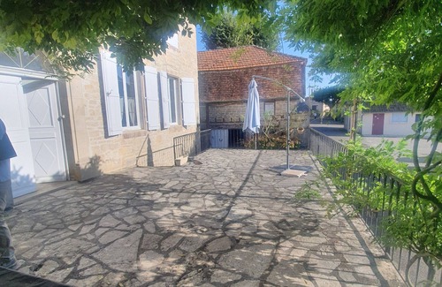 Thegra Maison | THE FAMILY HOME. Large 19th-century house 3 minutes from GOUFFRE DE PADIRAC (sleeps 10)