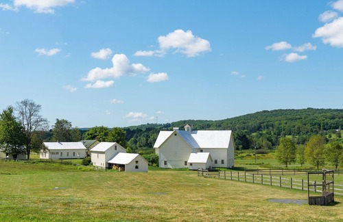 Hartwick Maison | The Farm at Valley View- An elegant Wedding & Event Venue