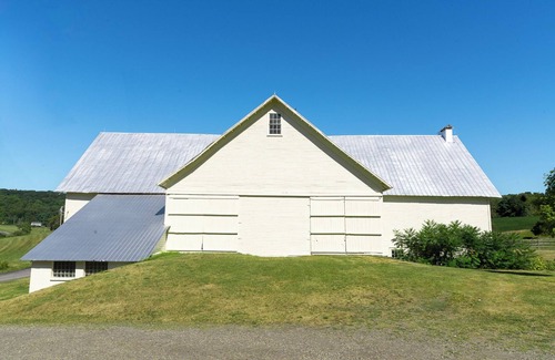 Hartwick Maison | The Farm at Valley View- An elegant Wedding & Event Venue