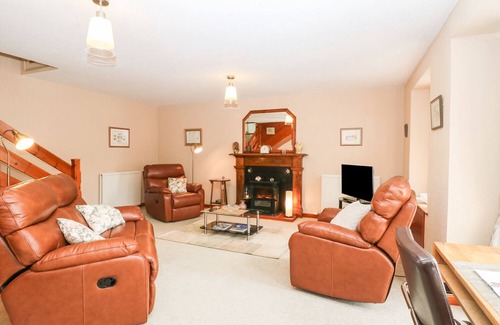 Aberlour Cottage | La Ferme Steading, ABERLOUR
