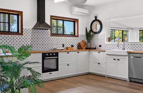 Ewingsdale Maison | The Farmhouse Byron Bay