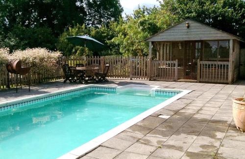 Newent Maison | The Farmhouse