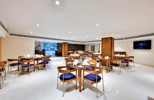 Ahmedabad Hôtel | The Fern Residency, Subhash Bridge, Ahmedabad