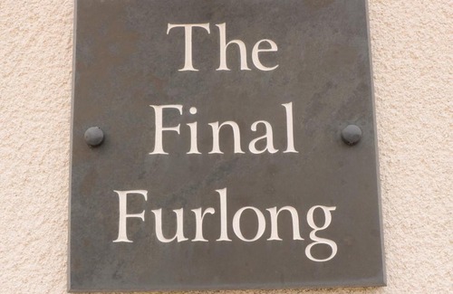 Bruton Maison | The Final Furlong