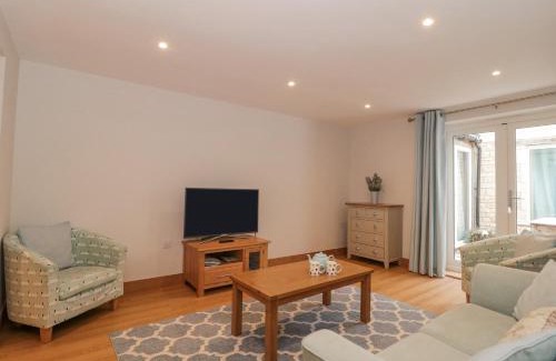 Bruton Maison | The Final Furlong