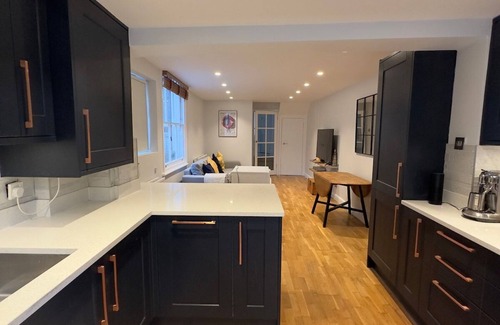 Ferndale Appartement | The finest flat in Clapham - being fully furnished