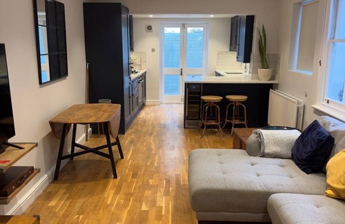Ferndale Appartement | The finest flat in Clapham - being fully furnished