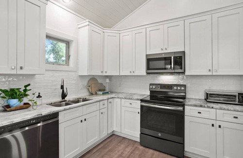 Santa Rosa Beach Appartement | The Finn Poolside 2 Bedrooms close to all of 30A