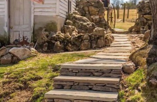 Staunton Maison | The Firefly Springhouse