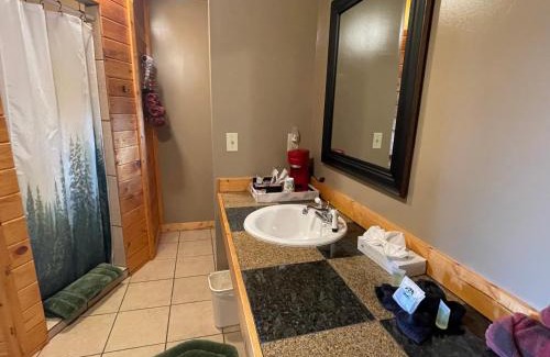 Ashton Hôtel | The Fishing Bear Lodge