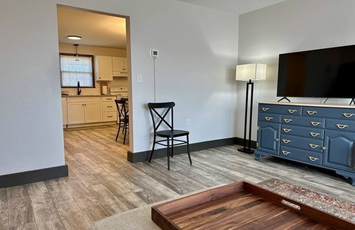 Shippensburg Appartement | The Flat on Olde Scotland - Two bedroom, one bath flat with full kitchen