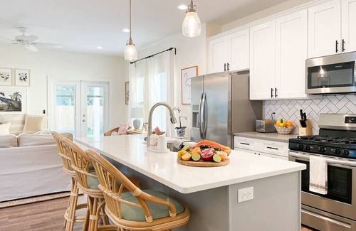 Duckpond Maison | The Floridian. Newly Built Dreamhome, Central