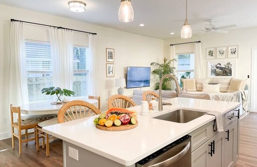 Duckpond Maison | The Floridian. Newly Built Dreamhome, Central