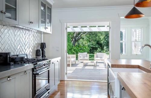 Pirinoa Maison | The Forest House, Martinborough