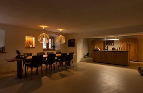 Regen Maison | The forester's lodge - historic farm with sauna & pond in the middle of a forest clearing
