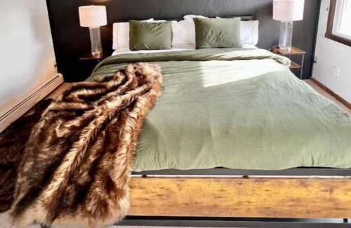 Blodgett Mills Maison | The Fox Den at Greek Peak Mountain