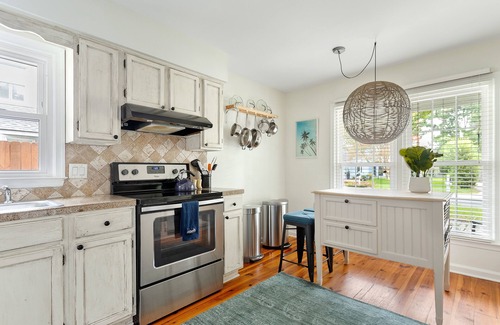 Old Village Maison | The Fox Pond | Fenced In Backyard
