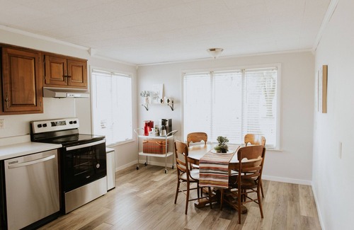 Berne Maison | The Franklin Green House in the heart of Berne, Indiana