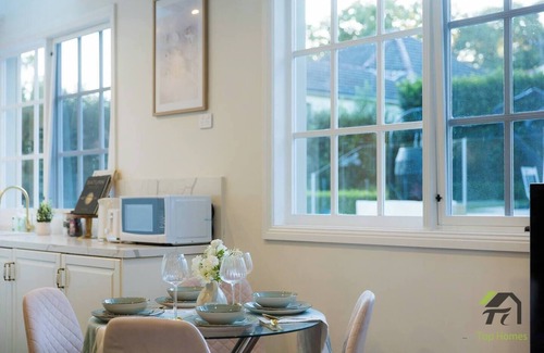 Gordon Maison | The French Country Cabin in Gordon