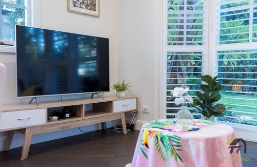 Gordon Maison | The French Country Cabin in Gordon