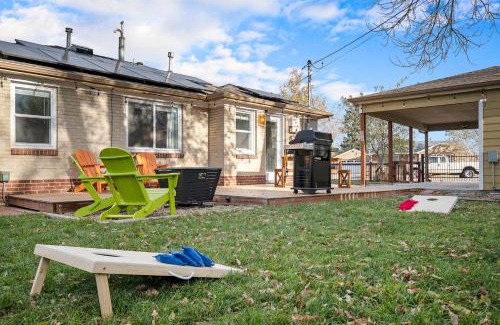 Arvada Plaza Area Maison | The Funky Flamingo Hot Tub Bbq Fire Pit