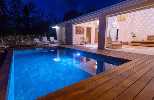 Grand-Bourg Maison | THE GREY HOUSES