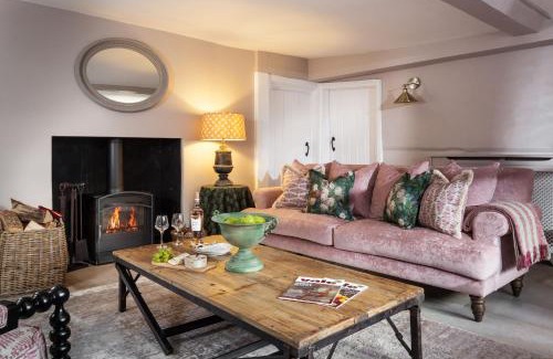 Cow Honeybourne Maison | The Gables